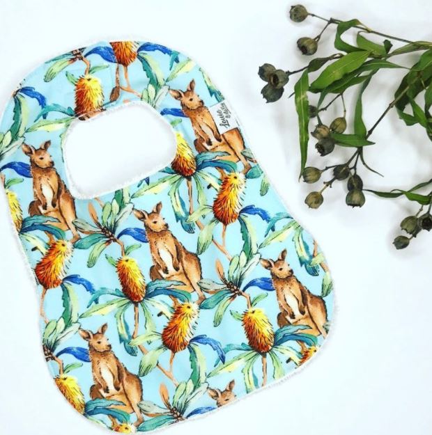 Wallaby Bib