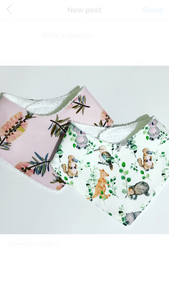 Bottle Brush Dribble Bib