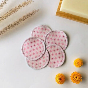 Pink Daisy Reusable Makeup Wipes
